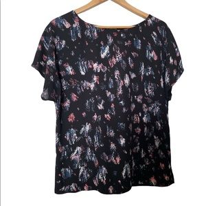 🧁 Fabulous Le Château dressy T-shirt size M